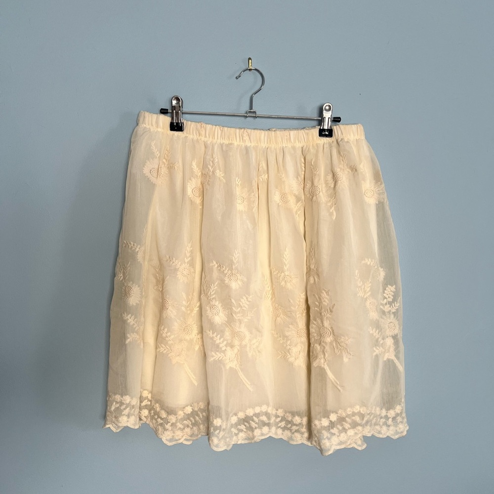 Altar'd State NWT Cream Floral Skirt fully lined embroidered lace USA made